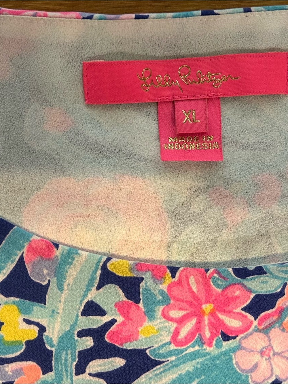 Lilly Pulitzer Blouse Ruffle Sleeve Darlah Top Sz XL Blue and Pink Floral Print - Picture 2 of 9
